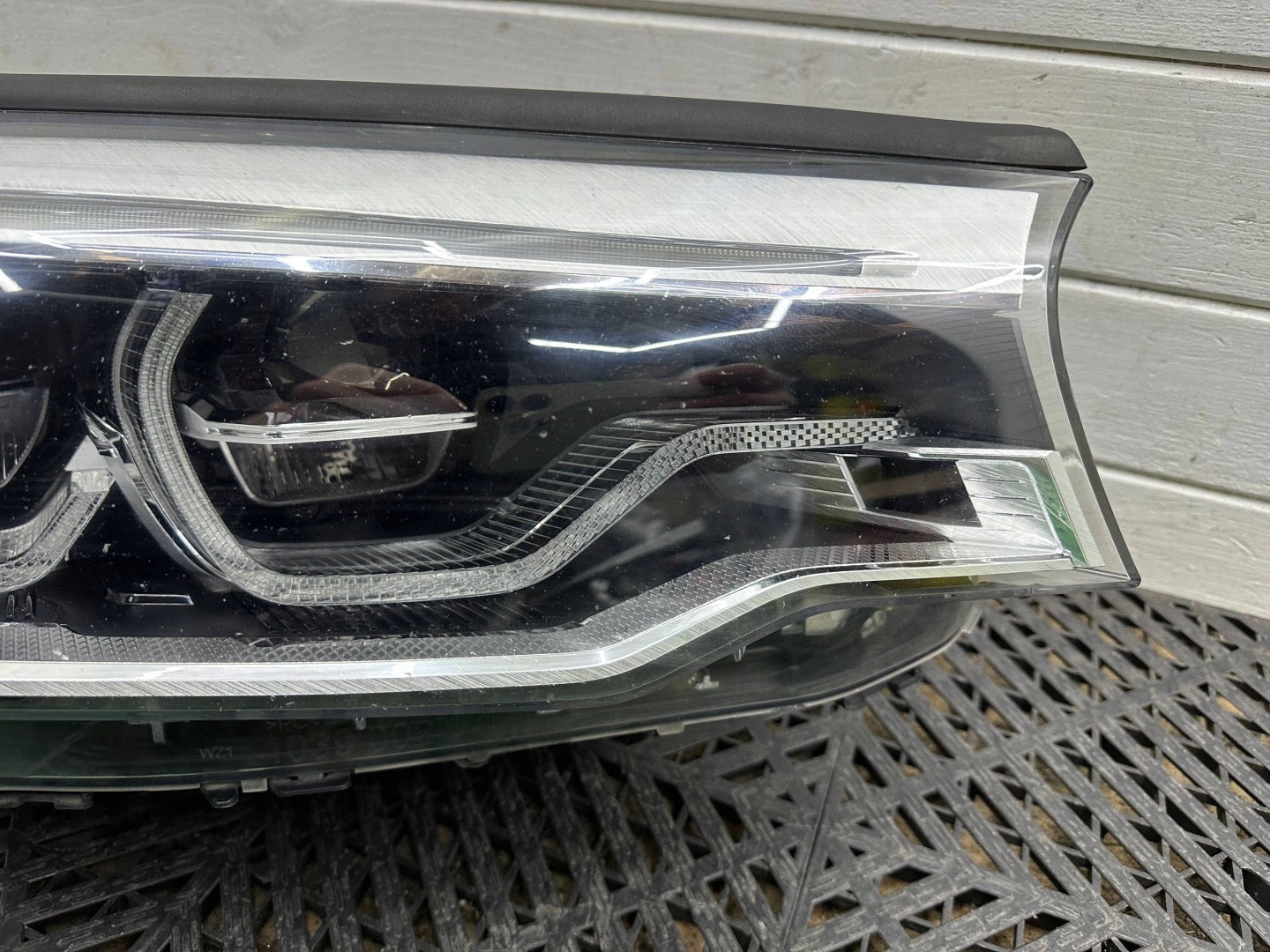 light front side right BMW 5 G30 G31 ADAPTIVE LED 8499122