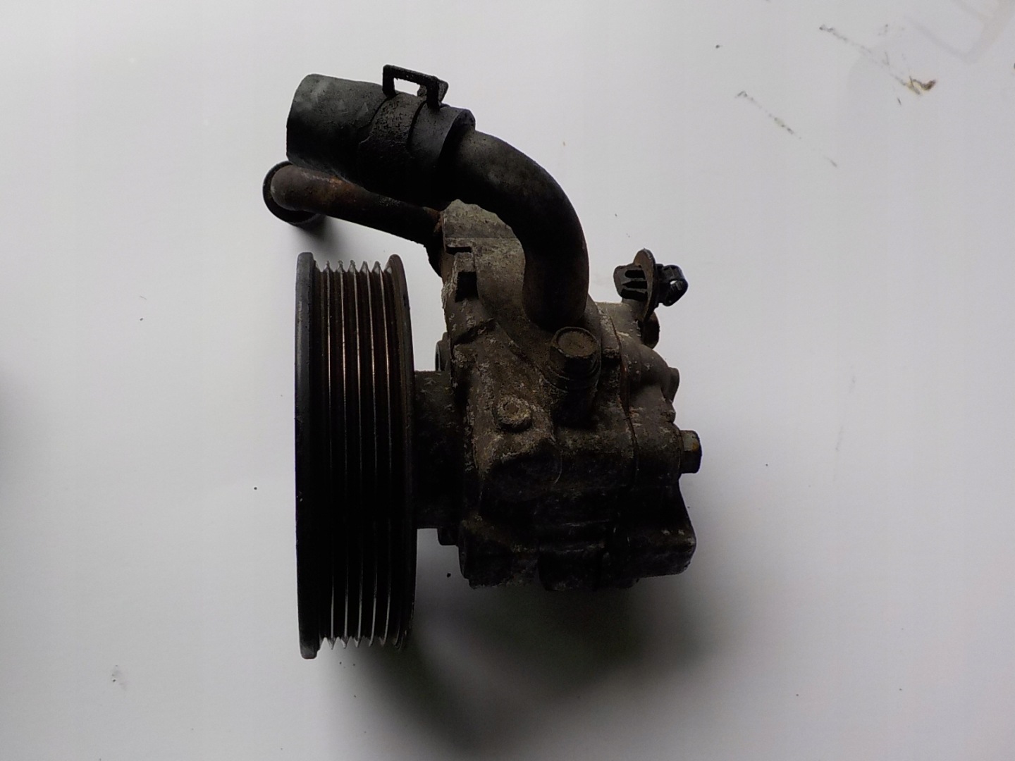KIA CARENS III 2.0 CRDI servo pump 57100-2G200