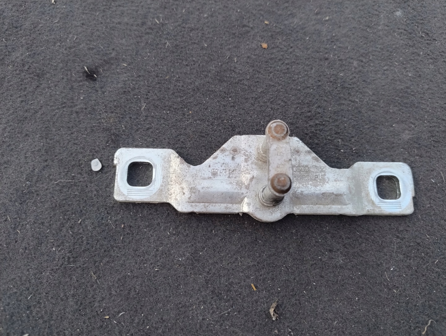 RYGIEL bonnet boot AUDI A4 B8 KOMBI