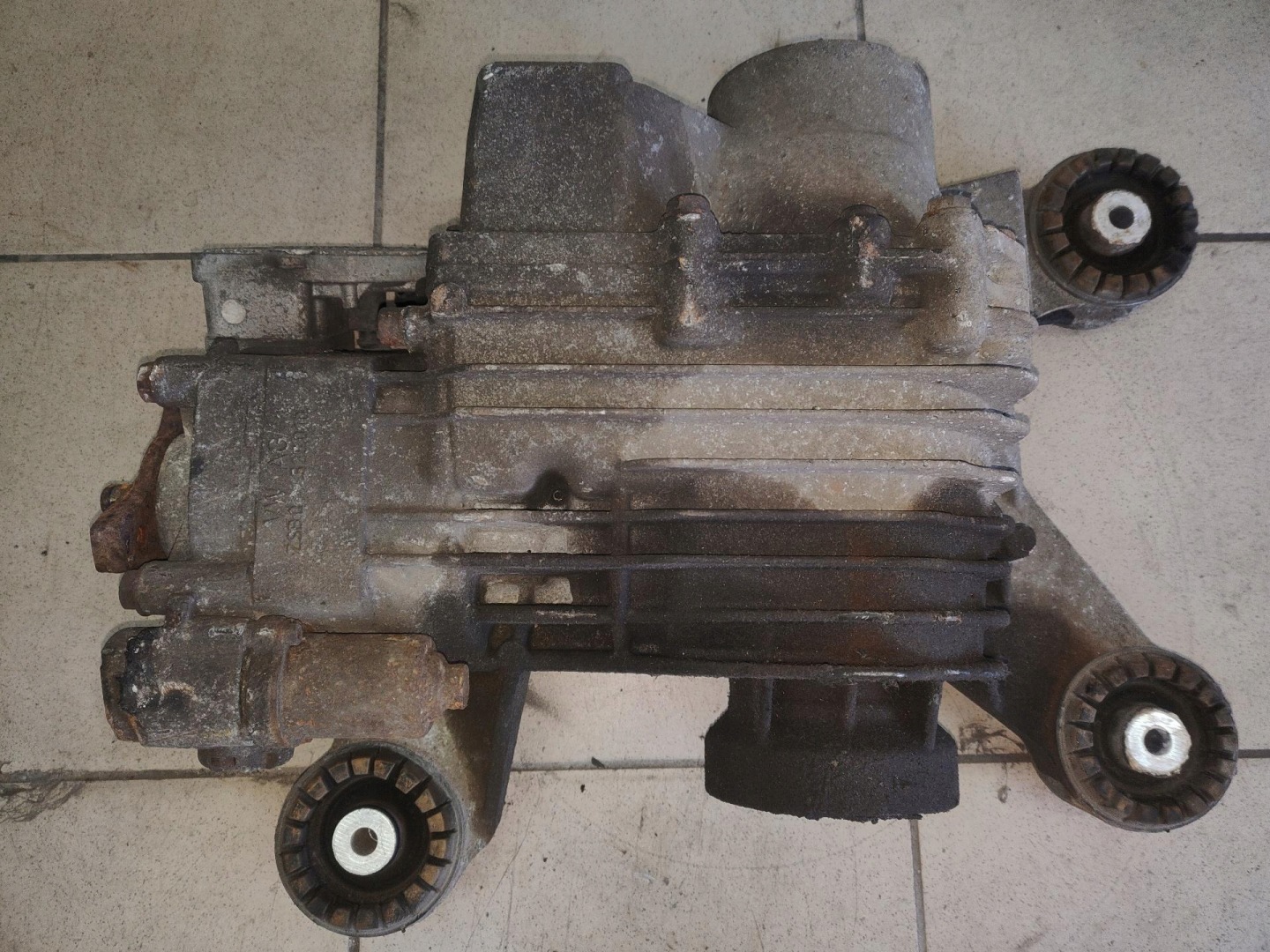 rear differential diff Volkswagen Tiguan 2008 0071860W