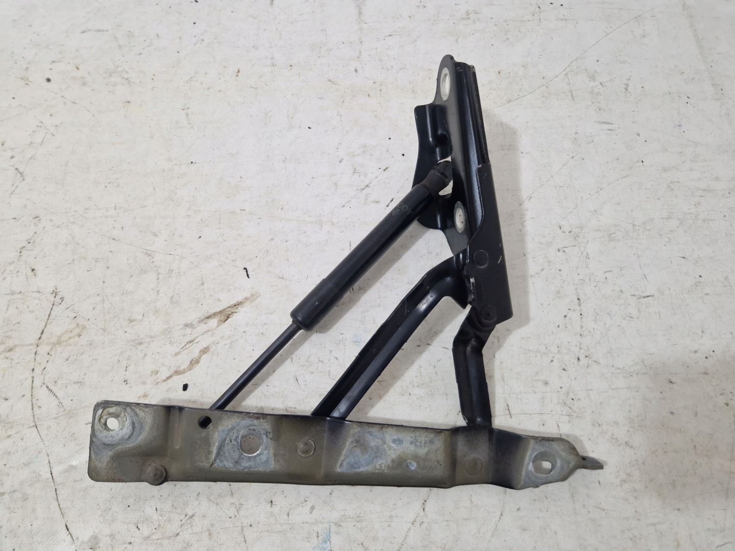 DODGE CHALLENGER 2019- 3.6 right hinge bonnet 04589666AD