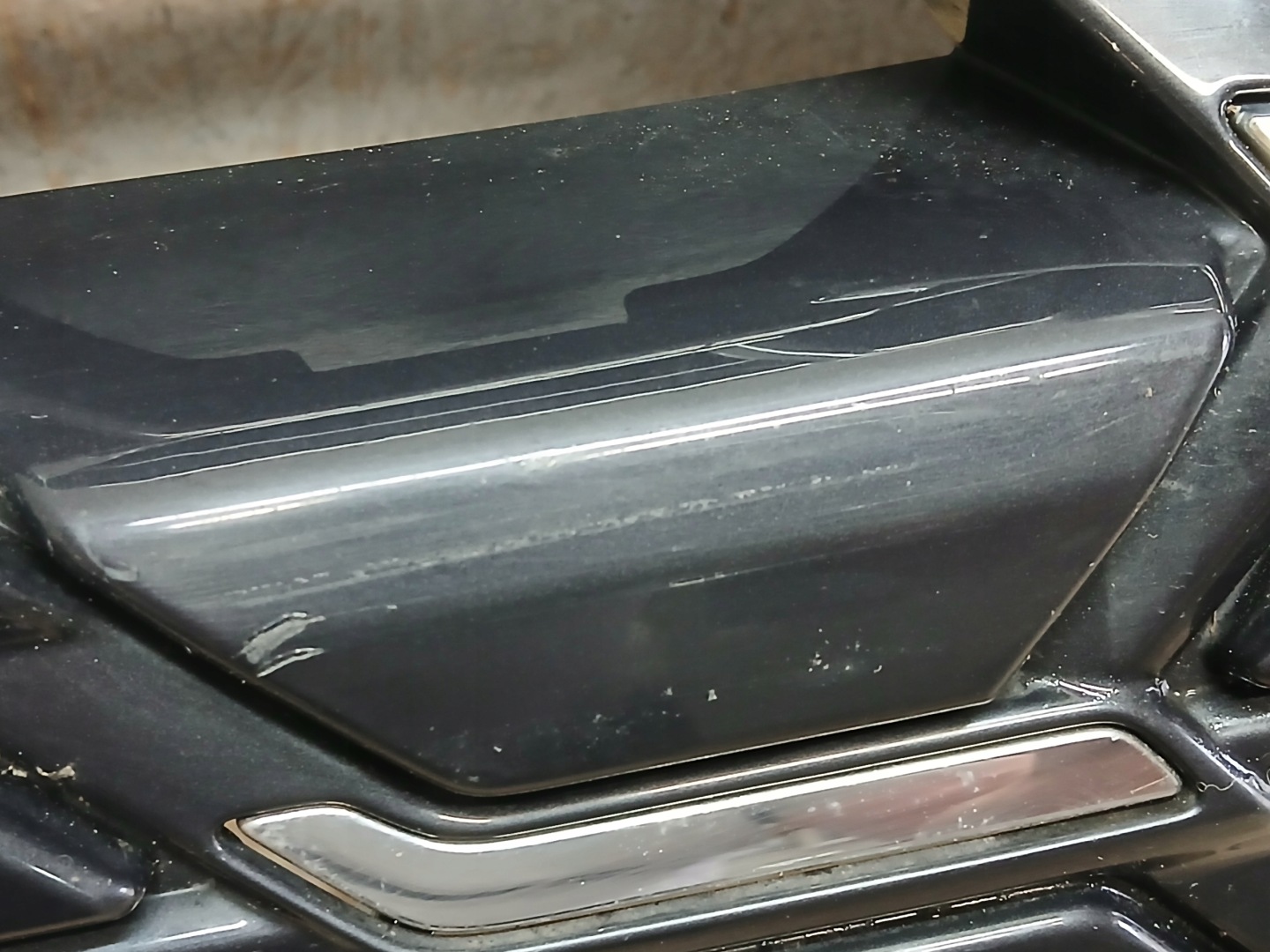maska AUDI A6 C8 4K LIFT S LINE 4K0853651T