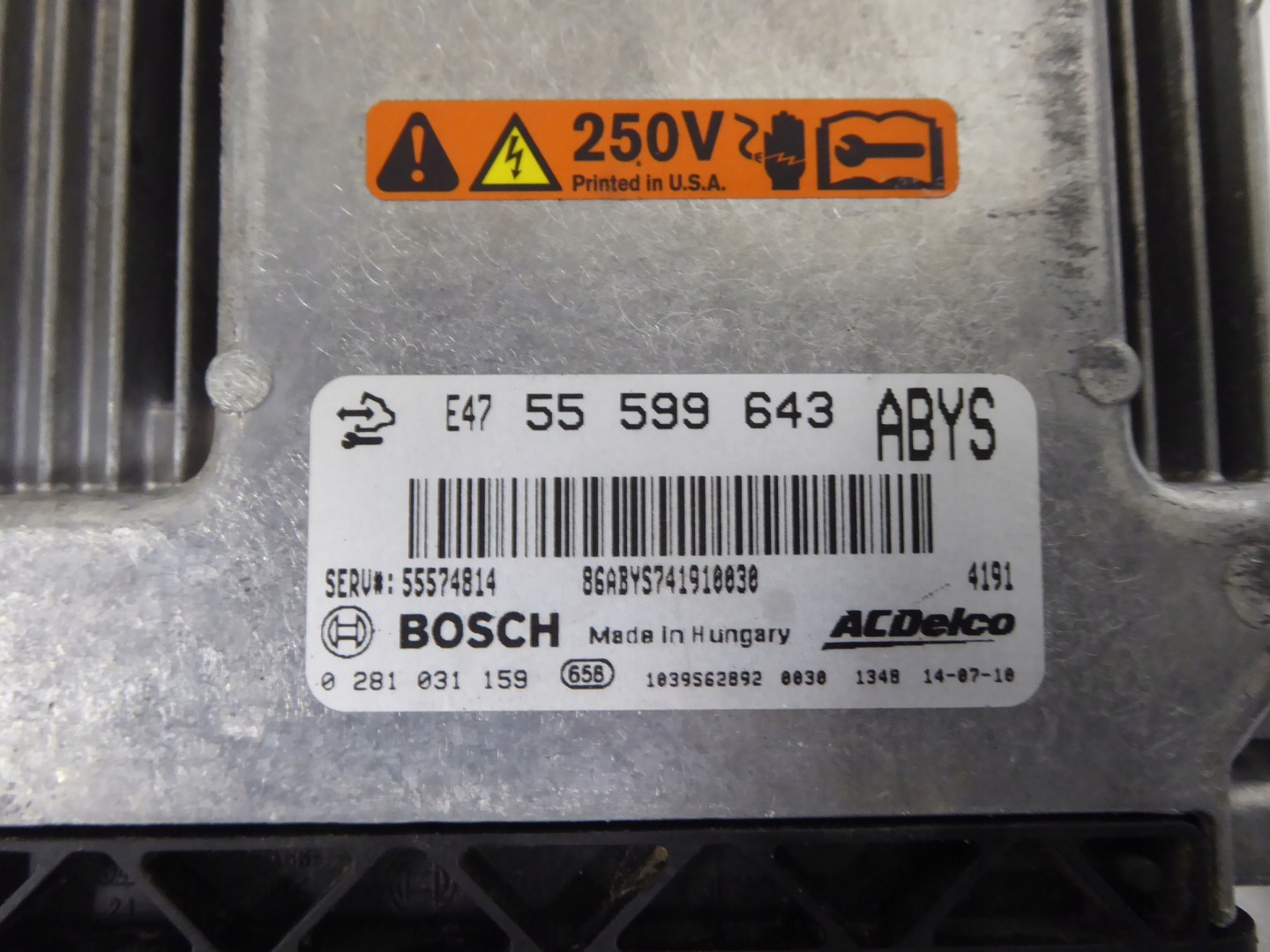 computer control unit of the engine OPEL INSIGNIA A 2.0 CDTI BITURBO A20DTR AUT 4X4