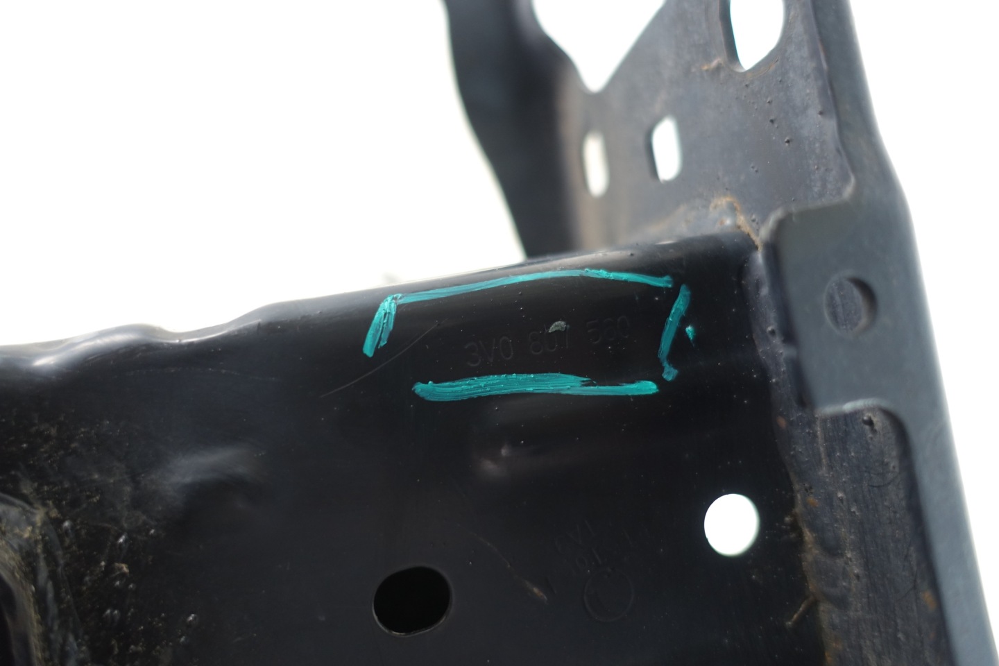 SKODA SUPERB III 2015- pillar bumper support front 3V0807563