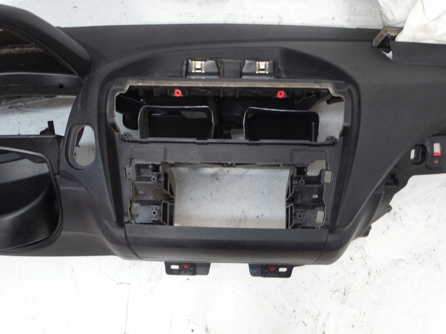 dashboard instrument panel cockpit console airbag BMW 1 F20 2013R. 34089354G