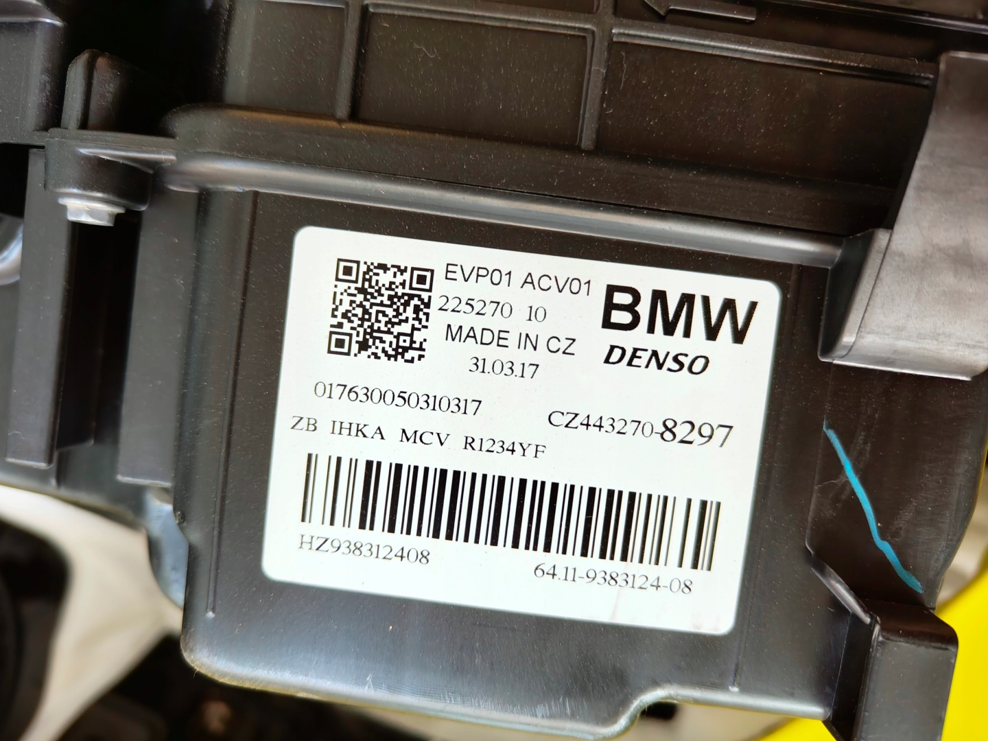 BMW i3 ohřívač 9383124