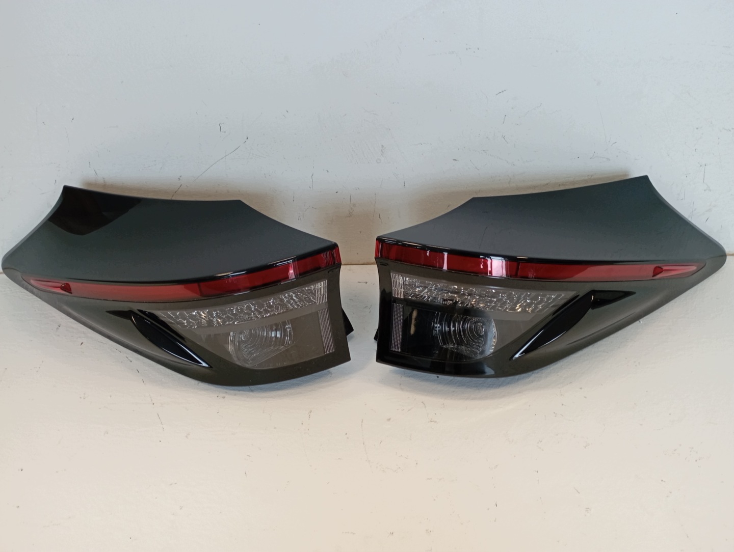 light rear part TOYOTA YARIS CROSS 81550-0DE20 right left