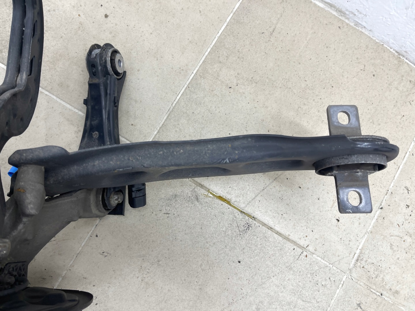 MERCEDES W246 swing right rear part 1.6 CGI A2460406
