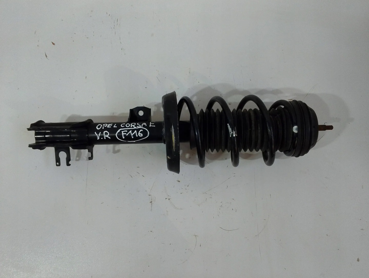 Opel Corsa E shock absorber front right 22283525 (F116)