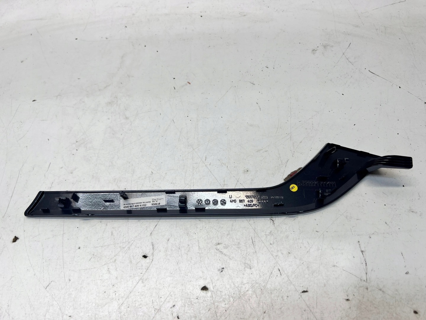DEKOR door left front AUDI Q7 4M 4M0837409N JQ2