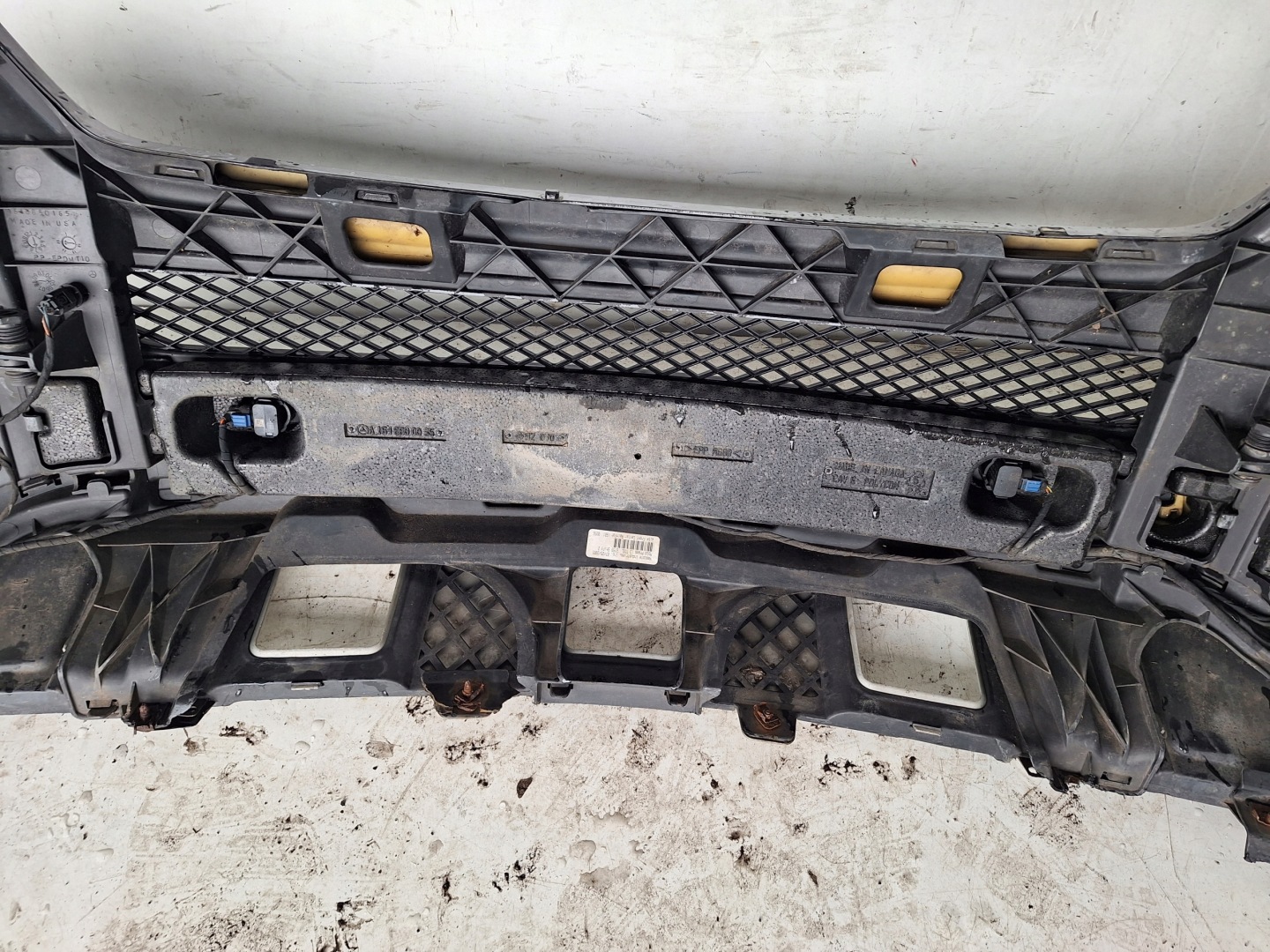 MERCEDES ML W164 05-08 bumper + 6 X PDC