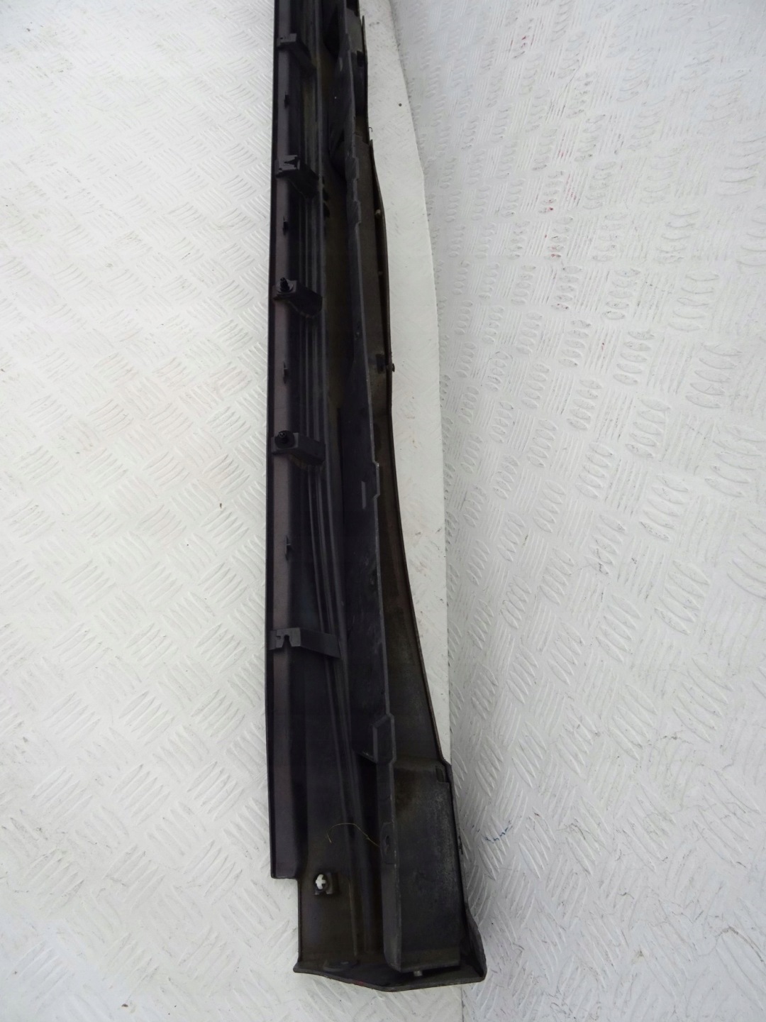 Nissan Juke NISMO moulding threshold threshold left