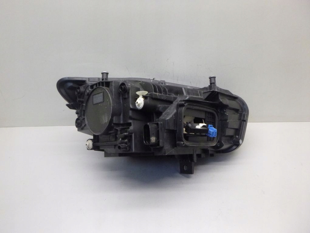 MERCEDES B KLASA W A 247 FULL LED MULTIBEAM left