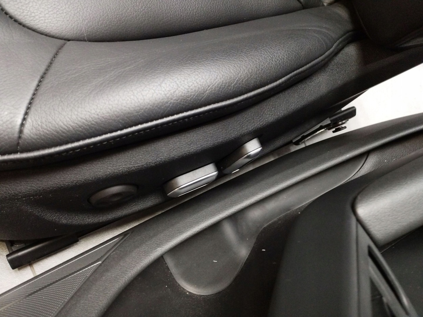 Audi A5 Sportback 8TA seats side leather without AIRBAGOW