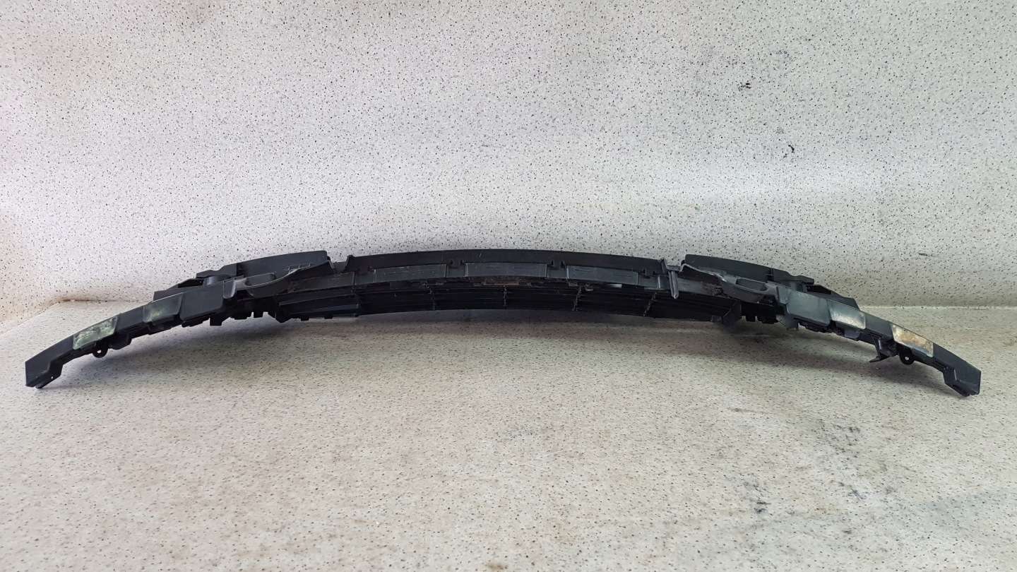 PEUGEOT RCZ 2010 - Lüftungsgitter mitte der Stoßstange 3397