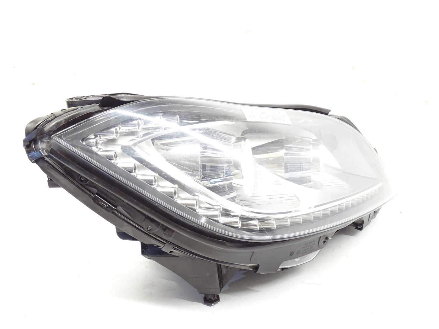 REFLEKTOR light right front front BI XENON MERCEDES CLS 250 A2188201859
