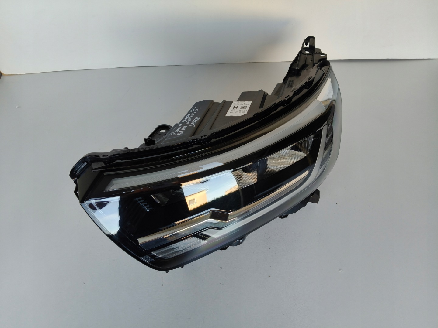 light left REFLEKTOR RENAULT KANGOO IV 21- FULL LED