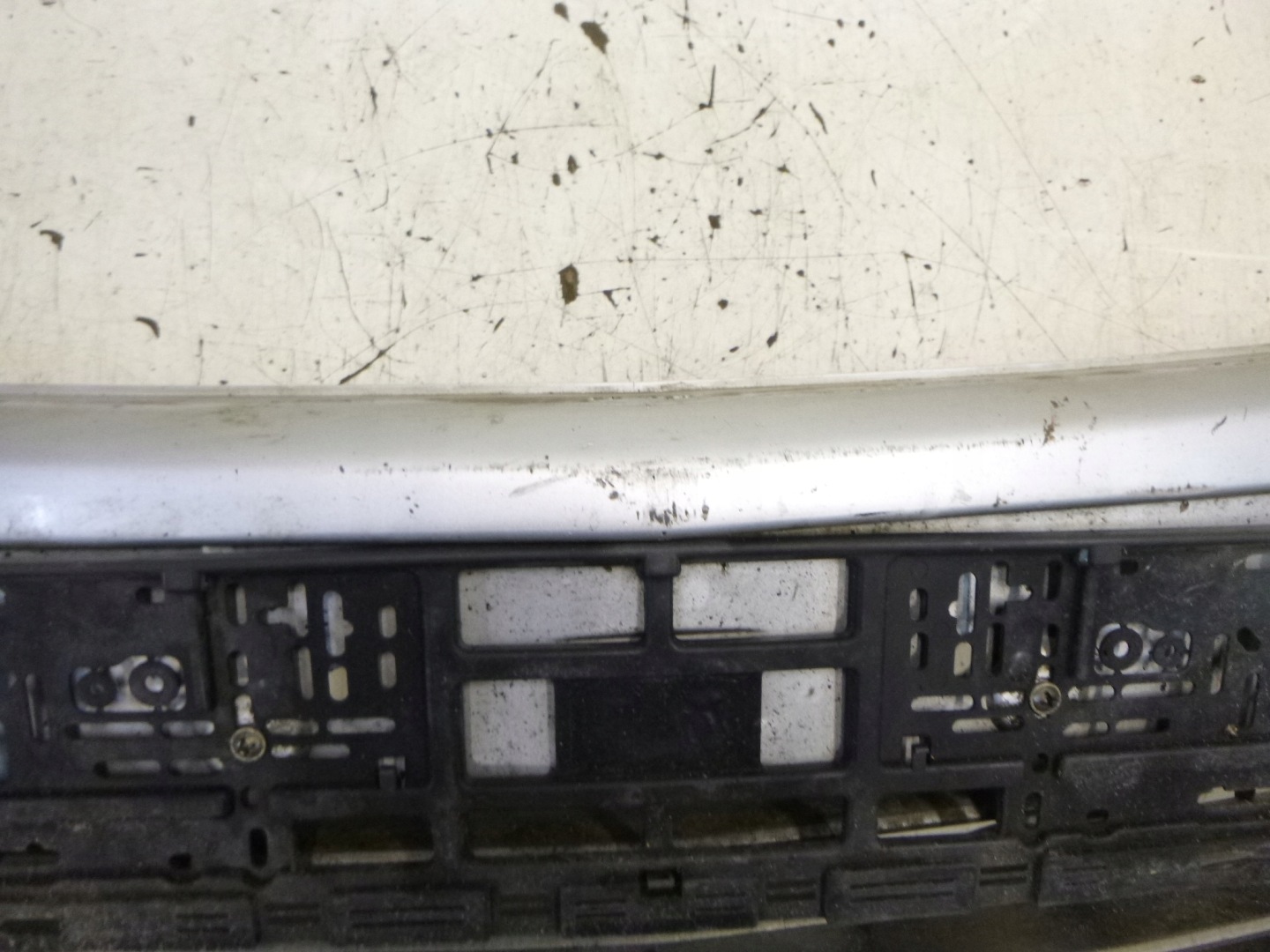 Frontstoßstange Opel Astra H Z176 2005r. 13225746