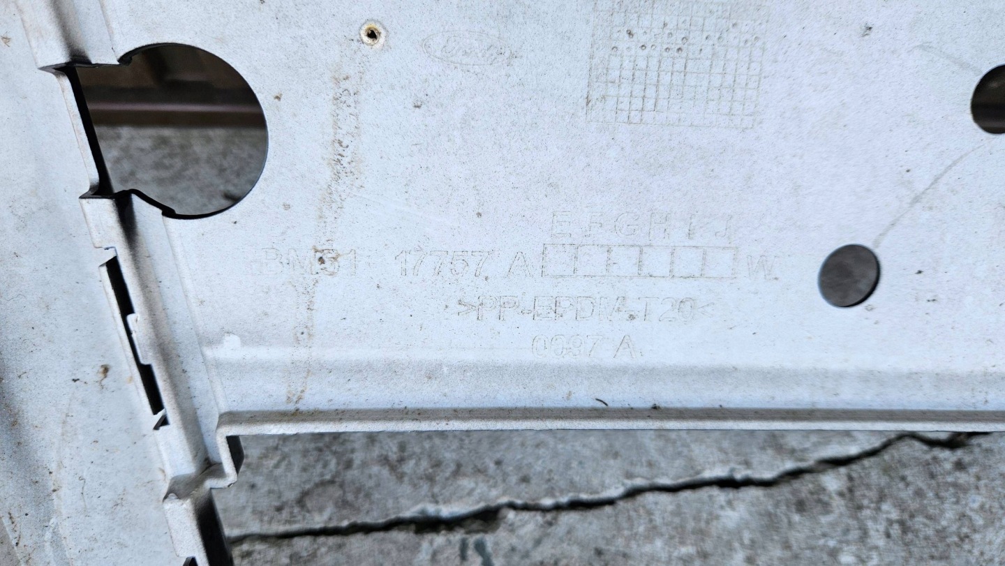 Ford Focus MK3 3 III 10-14 front bumper front