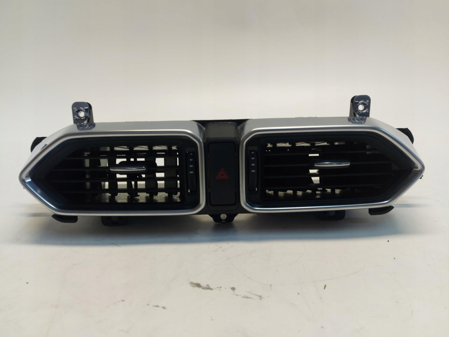 MAZDA CX5 II grid air conditioning devices central K123-64930