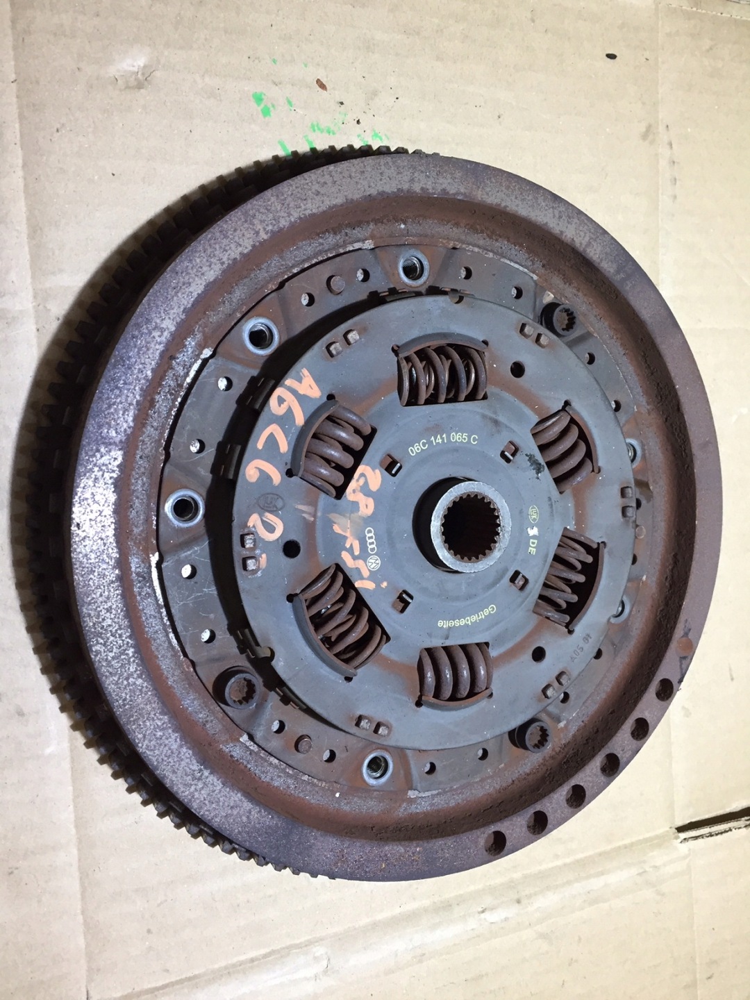 A6 C6 2.8 FSI clutch wheel flywheel 06C141065C