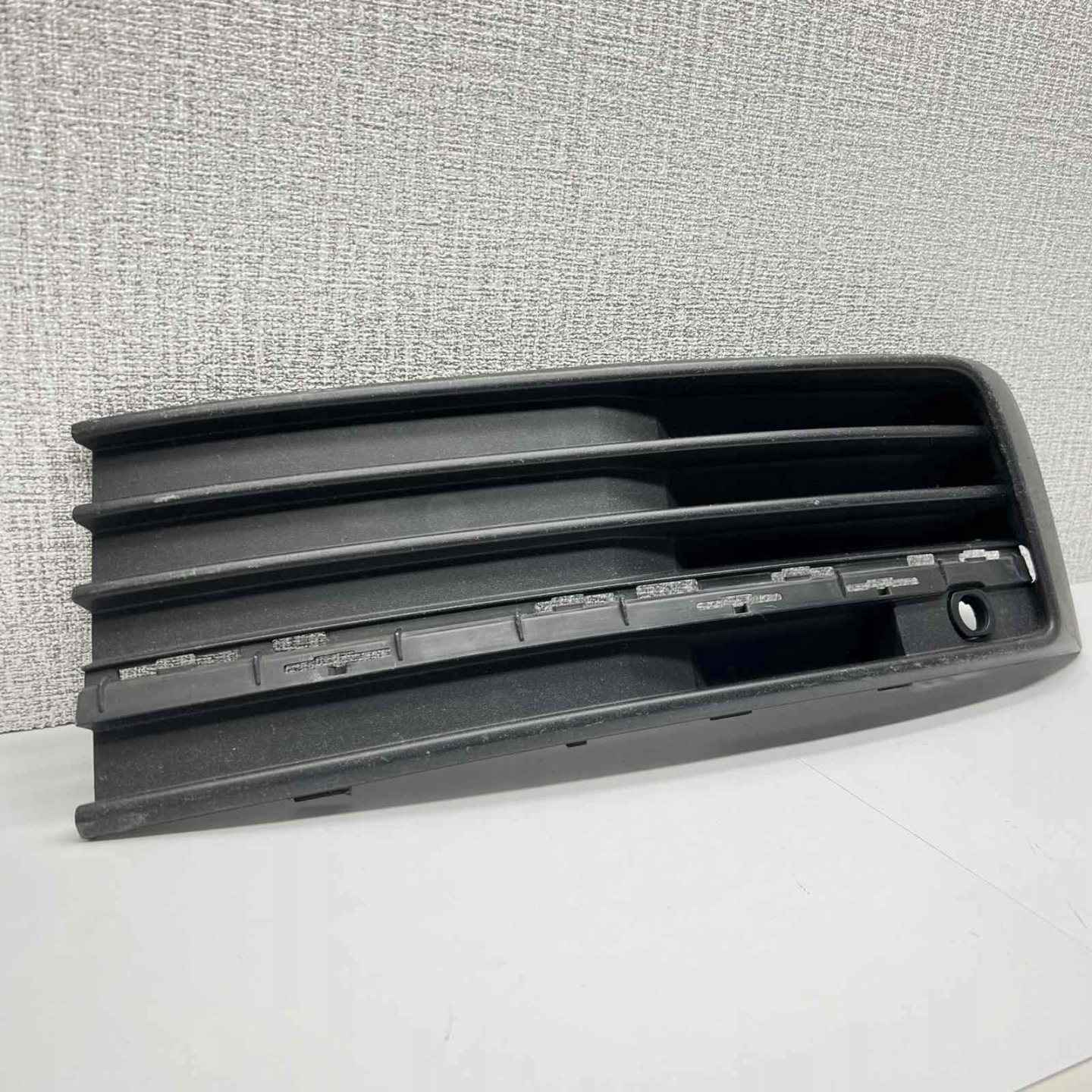 VW TRANSPORTER T6 2015-2019 grill der stoßstange links oben 7E5853683