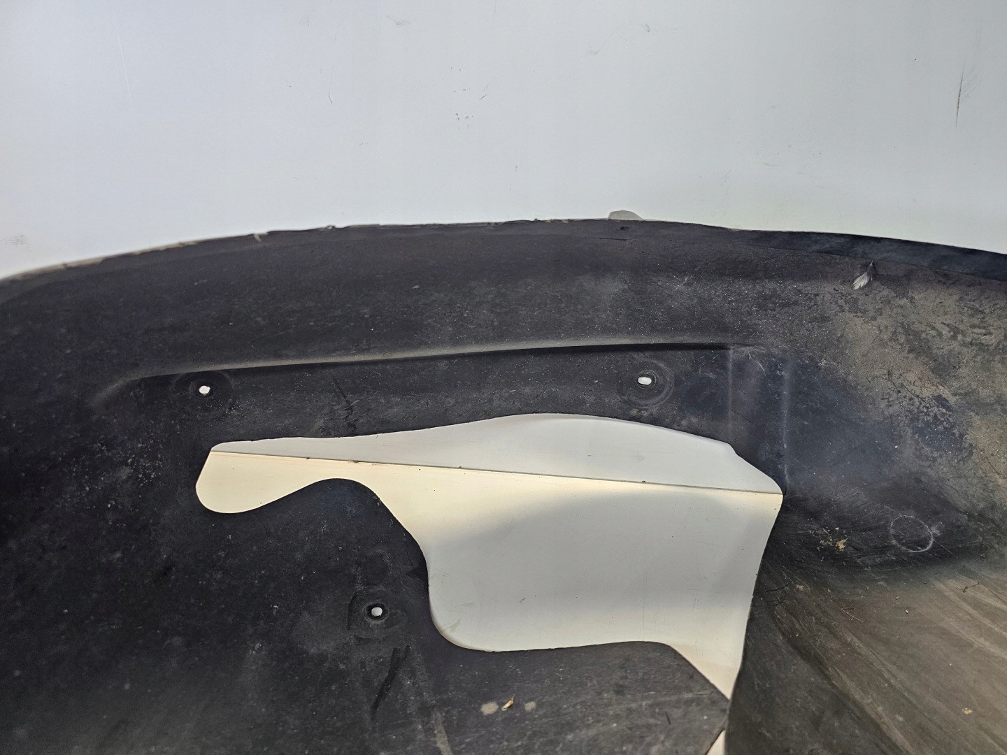 podblatník levý předek AUDI A3 8P 8P0821171C
