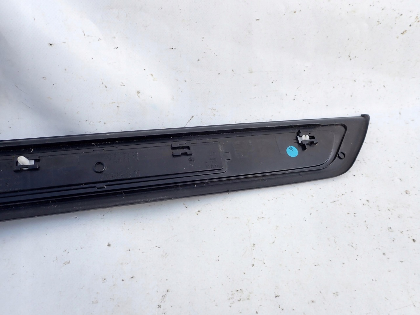 BMW 5 G30 G31 HYBRID cap for threshold left front