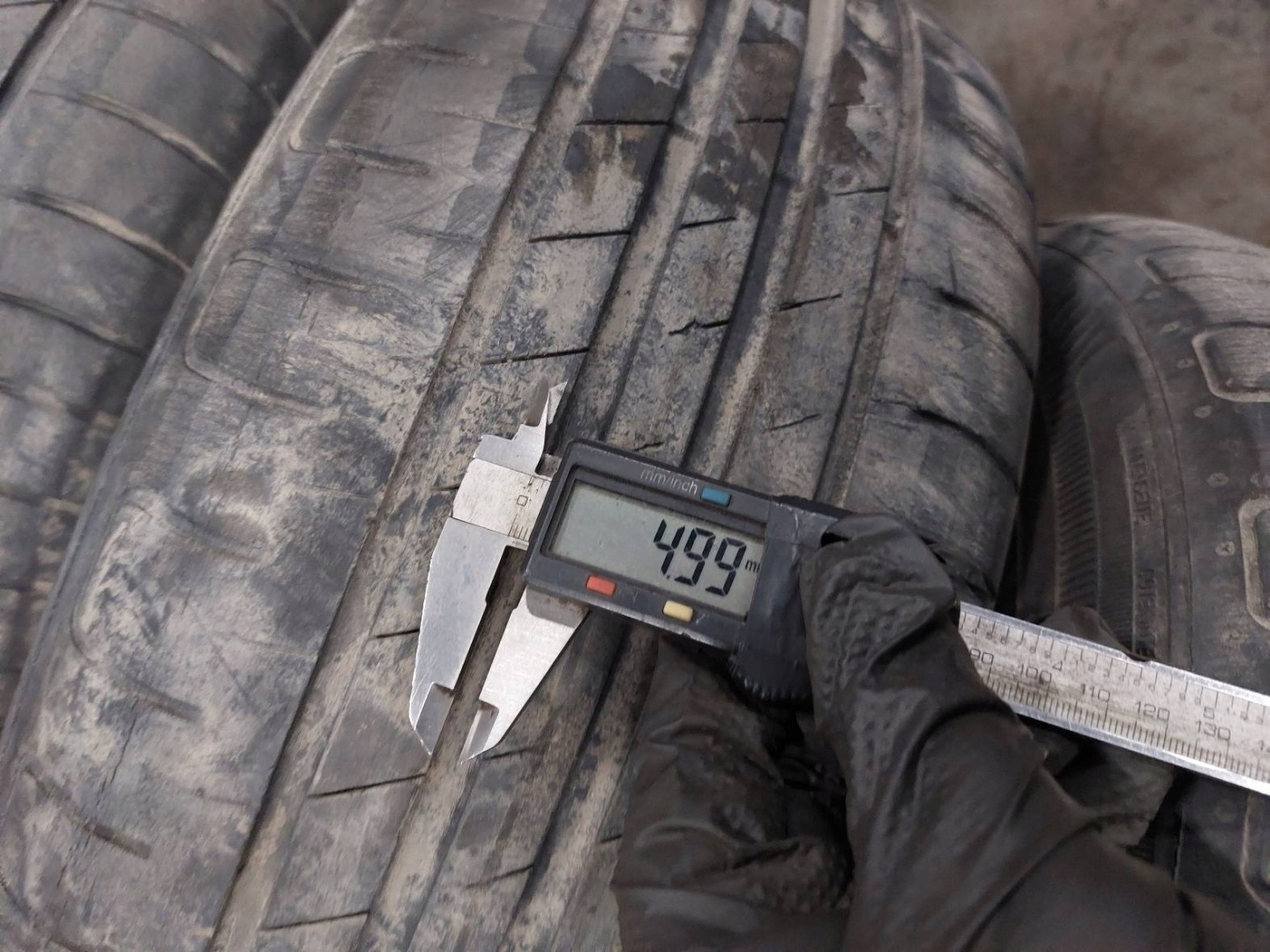 tyres summer 4 SZT 205/60R15 2013R GOODYEAR EFFICIENT GRIP PERFORMANCE