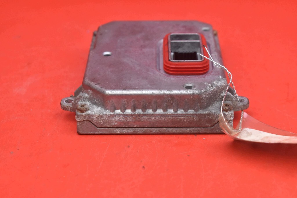 control unit XENON KSENON left 1307329098 VOLVO V50 1 and 03-11