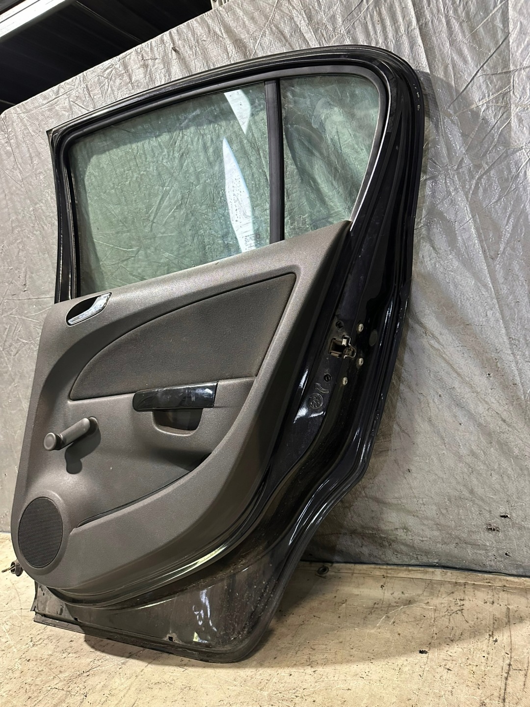 Tür rechts heck OPEL CORSA D 2007R. HB