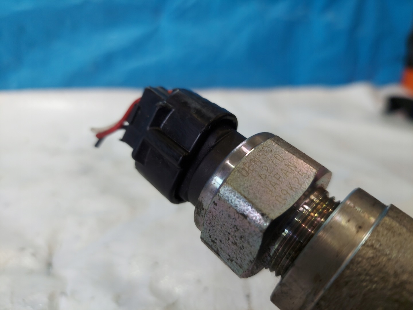 Rampe injection MAZDA CX 7 2.2 TD DENSO 6270
