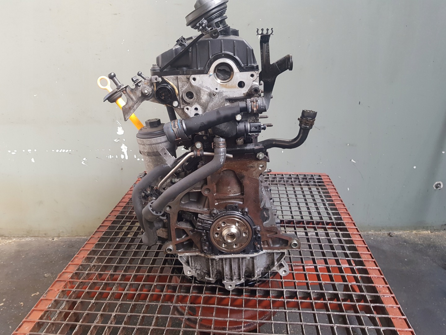 motor DIESEL- säule SEAT ALTEA 1.9 TDI BJB