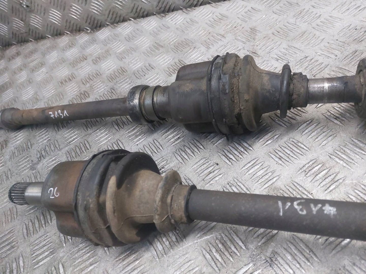 semi-axis left front + right front 5B FORD MONDEO MK3 LIFT 2.0 TDCI