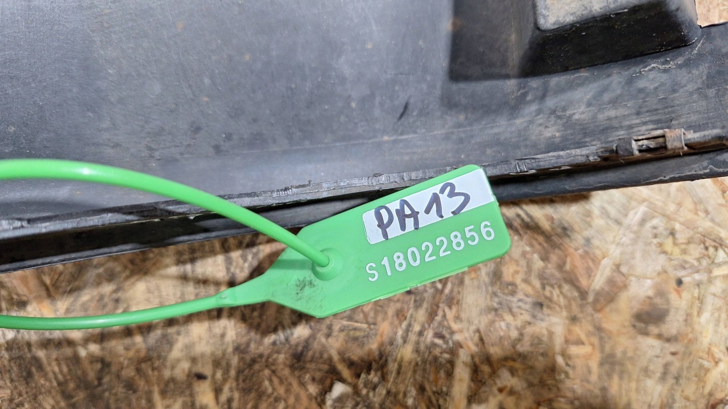 cap threshold moulding threshold right AUDI A6 C5 97- 4B0853860