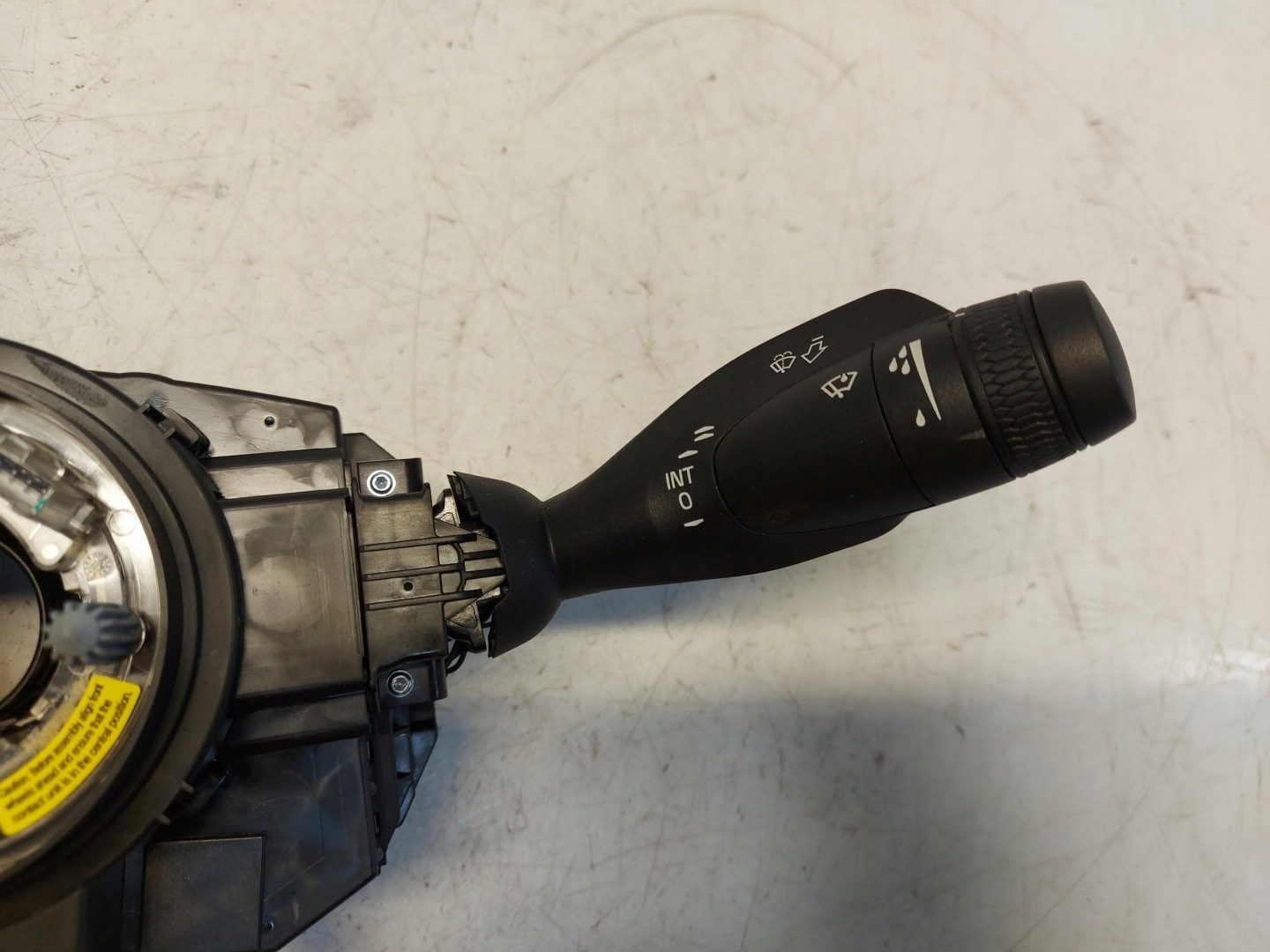 VOLVO S90 D5 Berline Commodo essuie glace 32231815