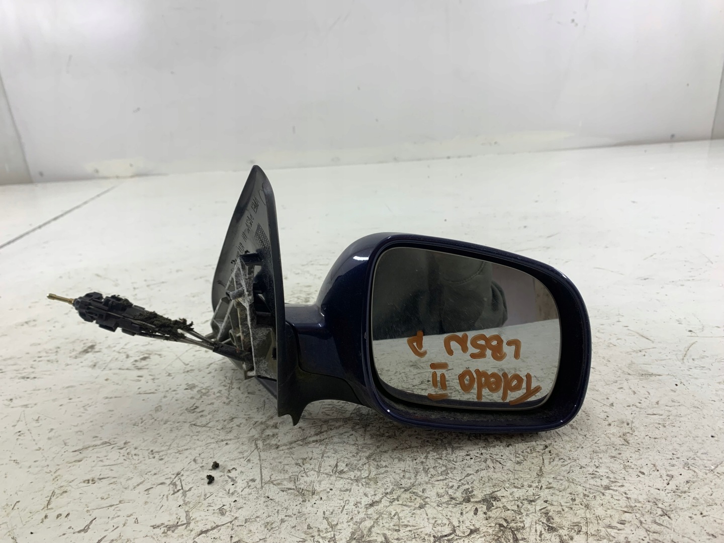 SEAT TOLEDO II mirror right LB5N manually