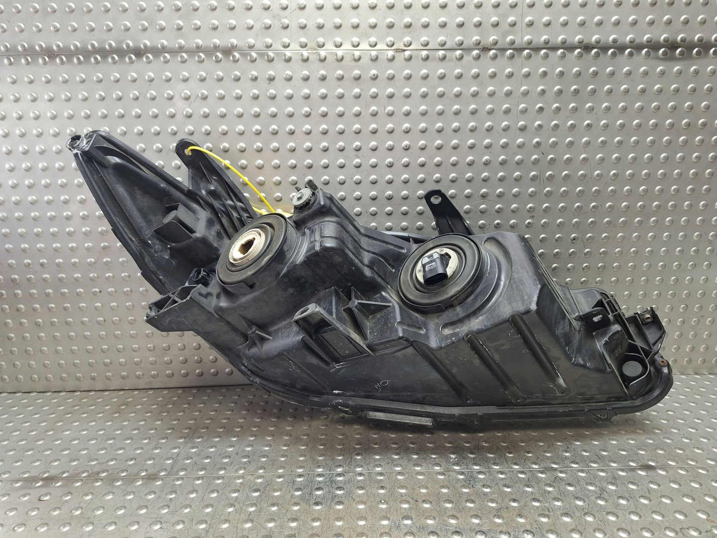 light left front TOYOTA CAMRY XV50 LIFT 15-17 dark