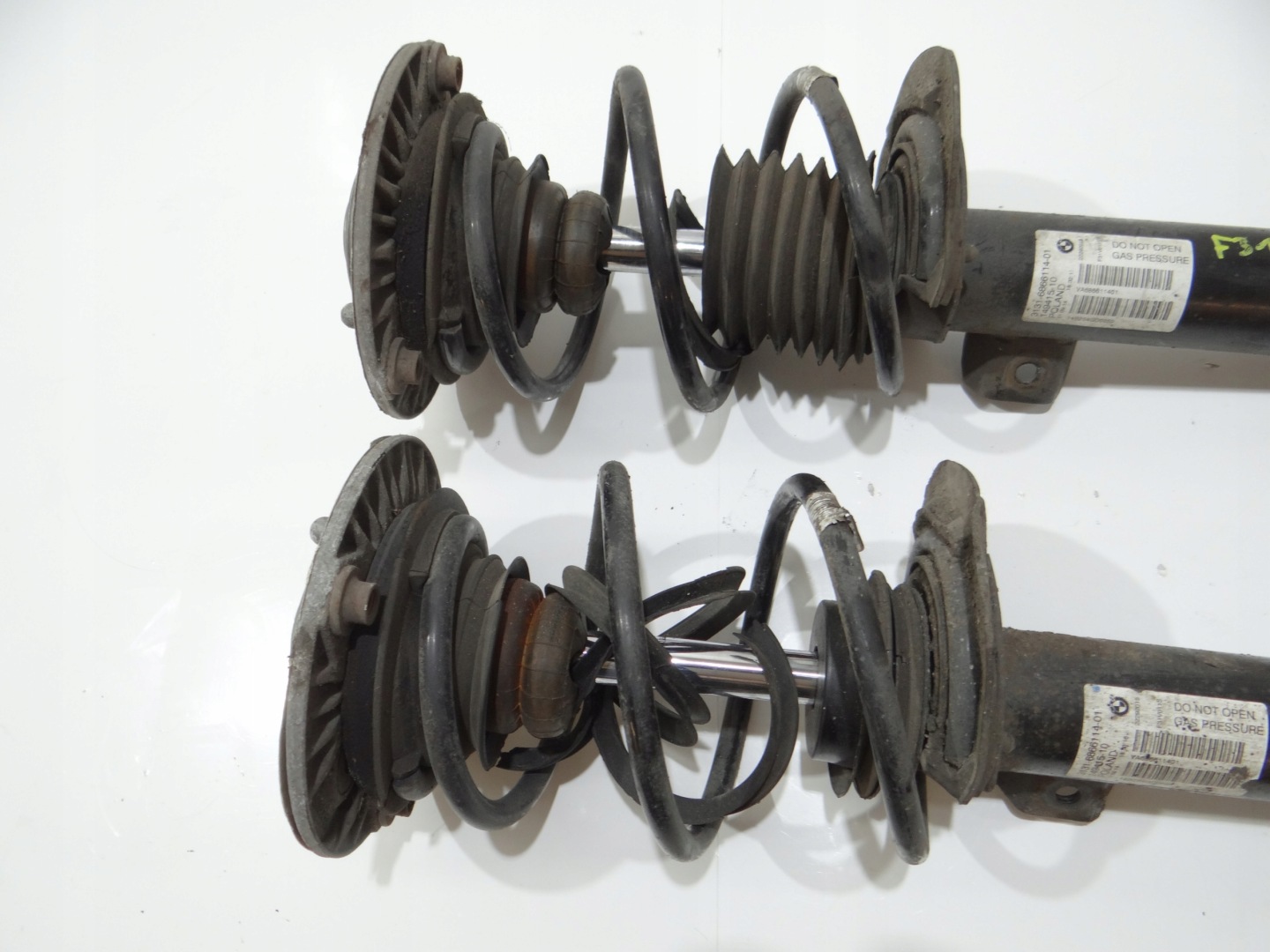 shock absorbers front KOMPLET BMW F31 N47 (17245802)