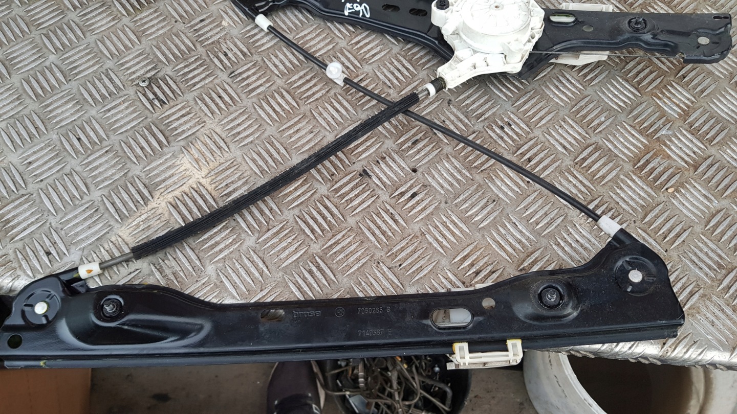 BMW E90 E91 window regulator mechanism left front