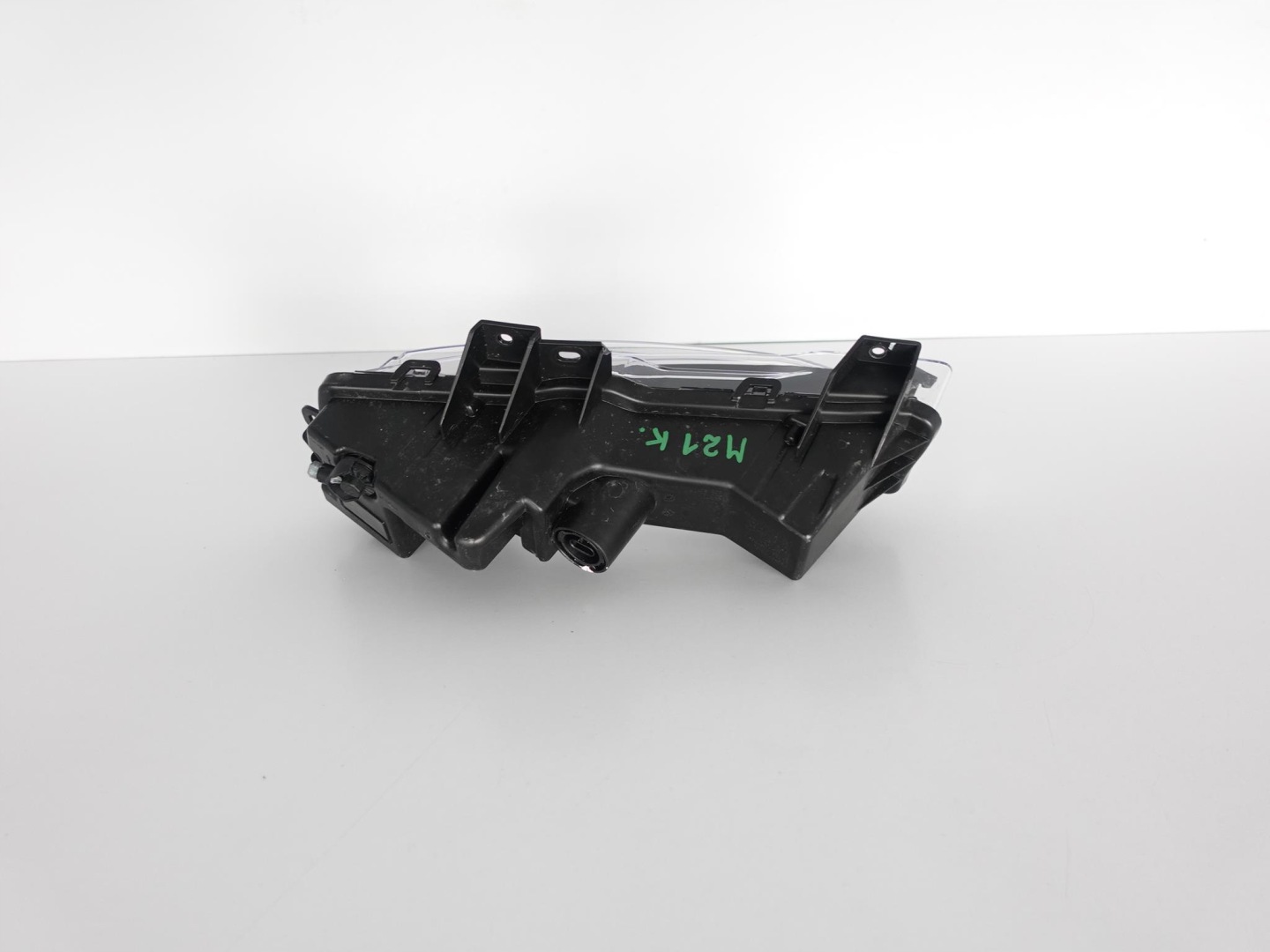 TESLA MODEL Y 3 LIFT 20- light fog light LED DRL right W bumper