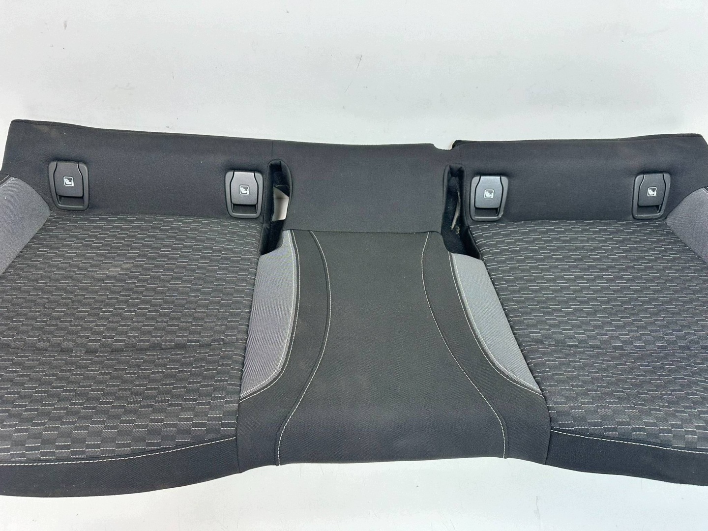 Opel Astra K hinten Sitz heck Siedzisko Sitz 39084315