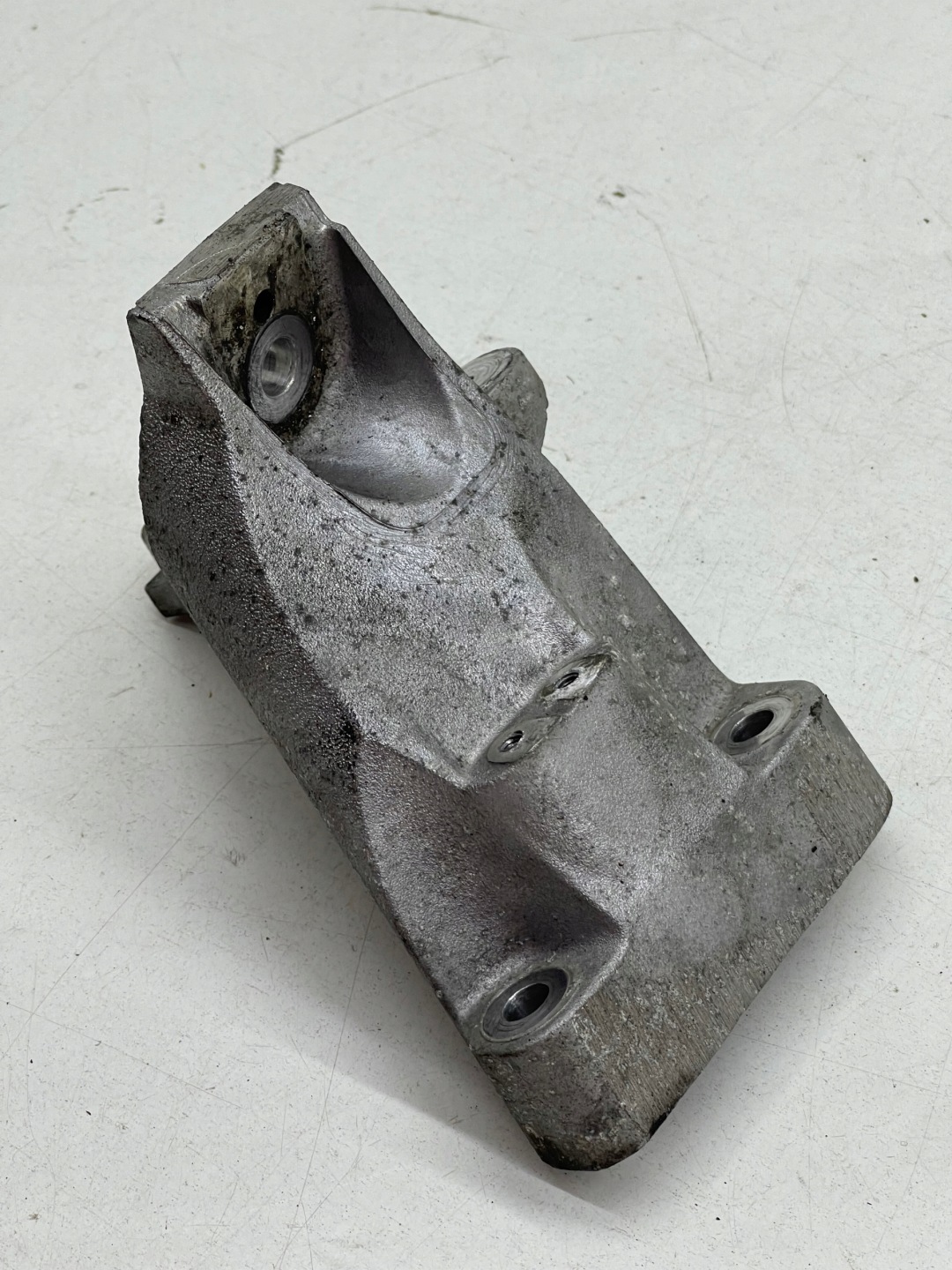 AUDI Q7 4L 4.2 TDI Support Support plaque Moteur