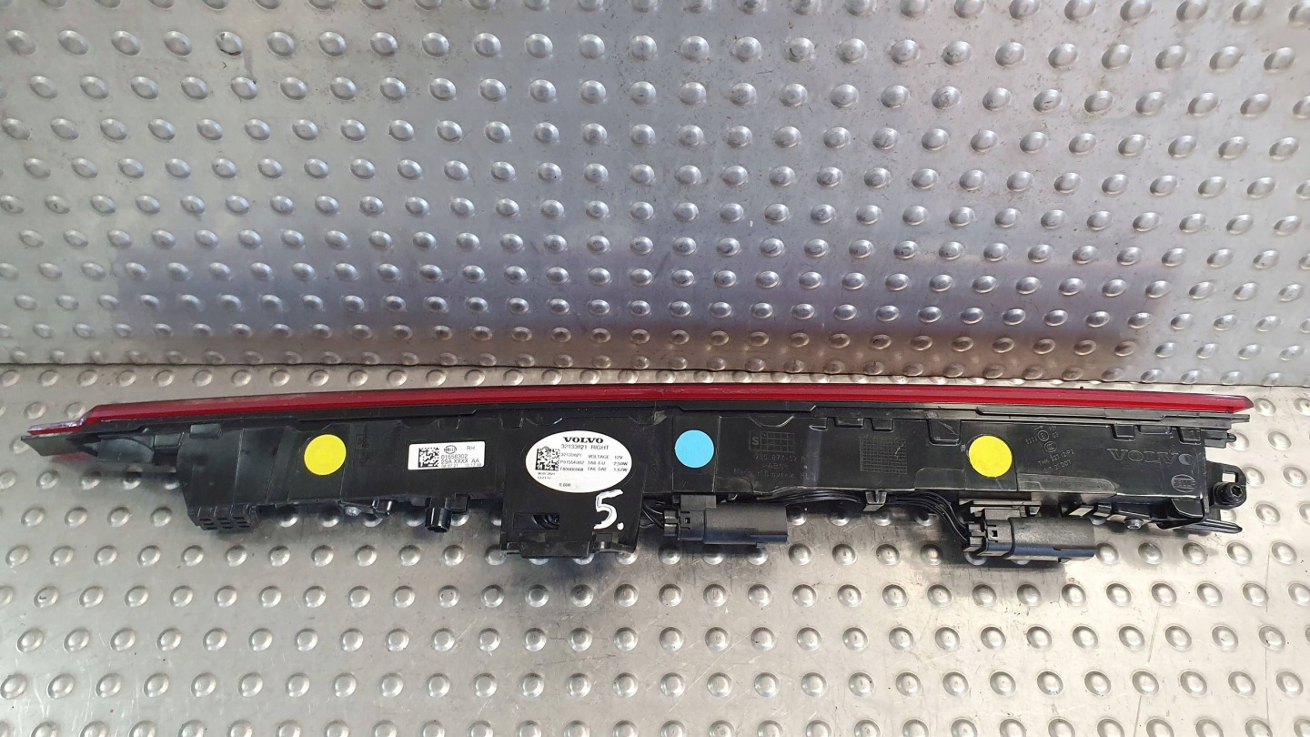 light rear part right VOLVO C40 21- 32133821