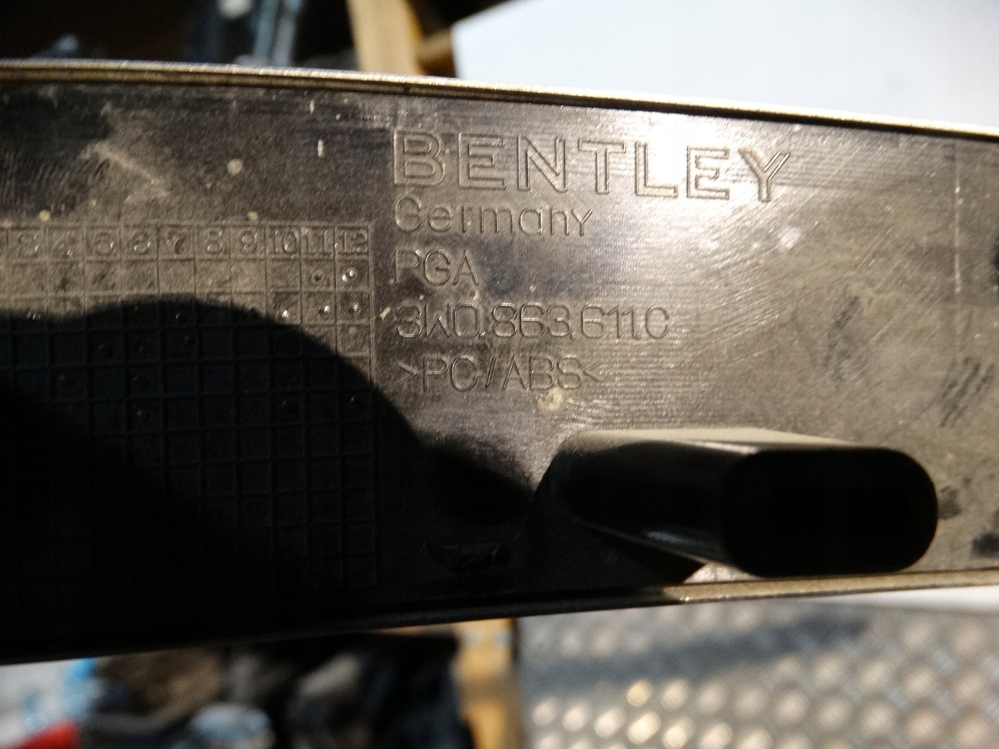 cap moulding threshold left BENTLEY GT GTC 1