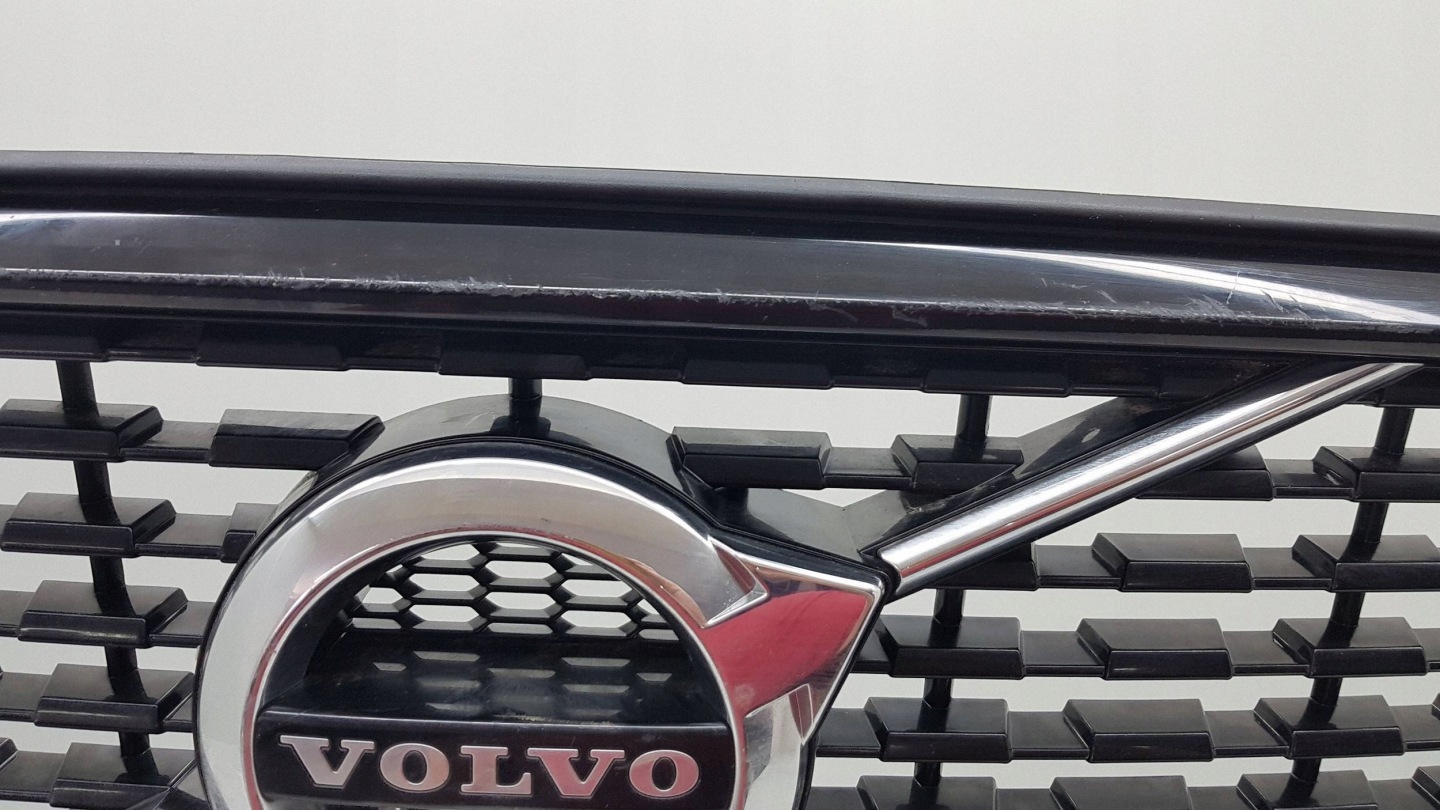 VOLVO XC40 XC R-design 2017 - bumper front 31690933