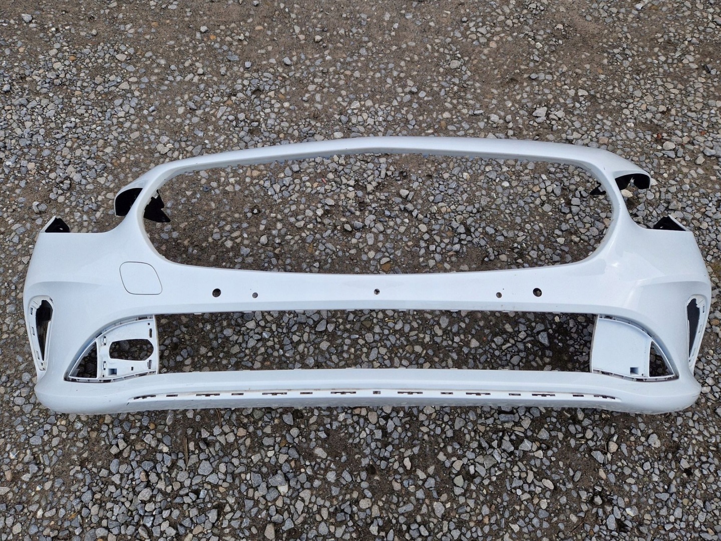 Frontstoßstange MERCEDES B-KLASA W247 2018R->