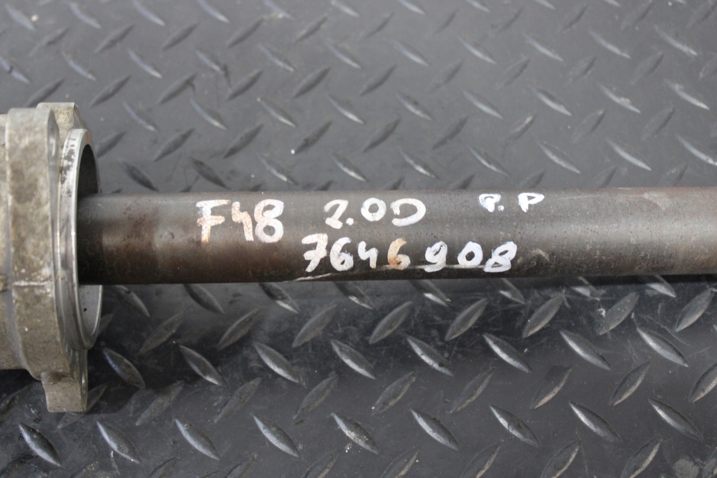 semi-axis semi-axis right front BMW X1 F48 7646908