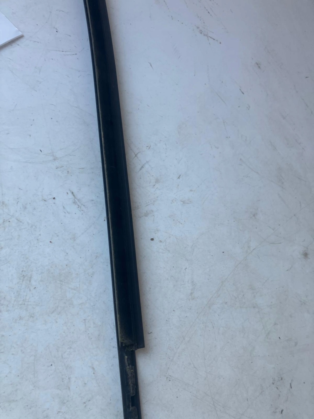 window iron PEUGEOT 308 T9 below SENSOR 22 ROK