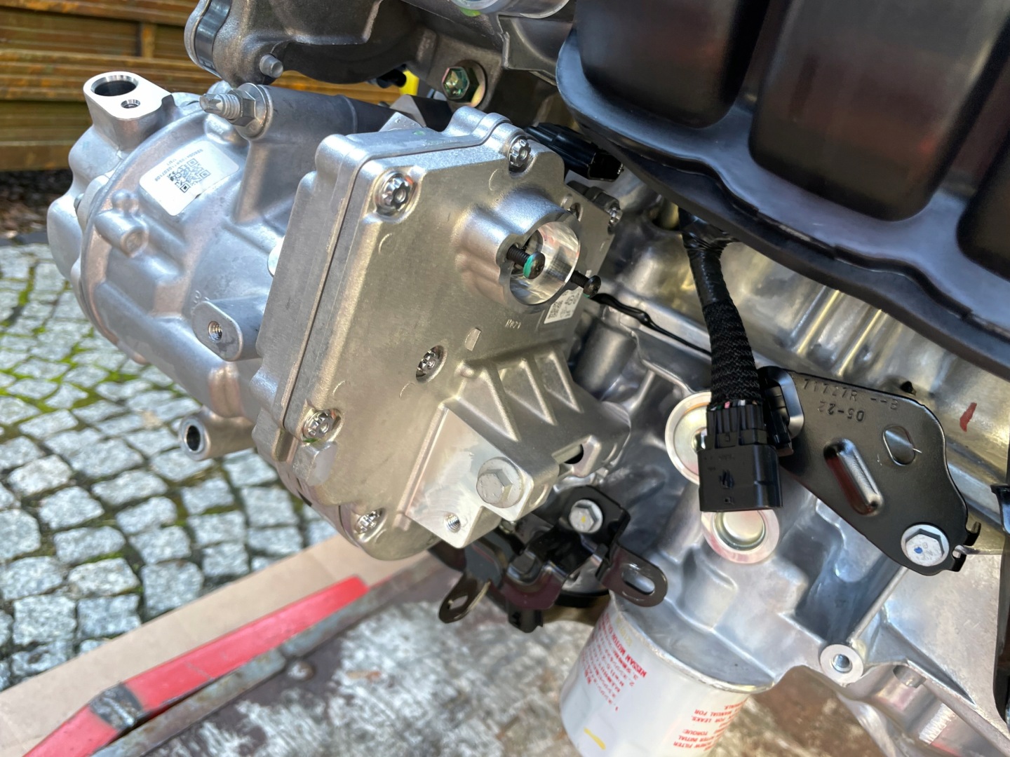 RENAULT CAPTUR II HYBRYDA COMPRESSOR; 926000464R